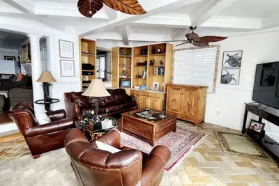 Great View So Much Family Fun In Beautiful Hampton Home Includes Pool and WiFi.