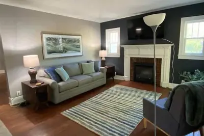 Image de Acorn Acres- Sleeps 8, 2 Baths