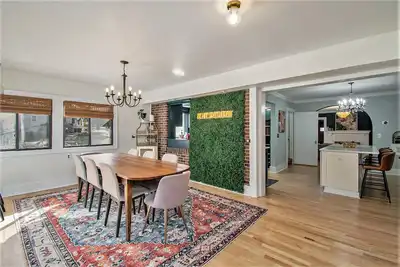Image de Spacious Family Retreat: King Beds+Arcade+Playground. Minutes from Zoo/Downtown