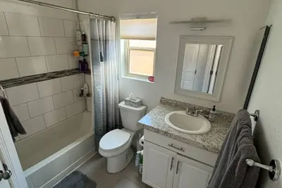 Image de Modern 2 bed/2bath house off Orange Grove & I-10 with Alarm/Wifi/Pets welcome