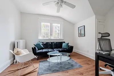 Image de Entire Family Home by the Beach > 3 Beds & Parking