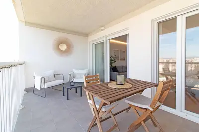 Image de Global Properties: Modern flat with swimming pool and terrace on the beach of Canet