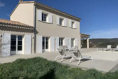 Image de Les collines de Saint-André, villa neuve au pied des Cévennes