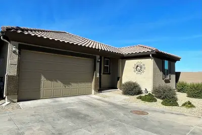 Image de Clean and Cozy Home Away From Home