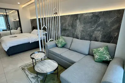 Image de Luxury Studio Apartment with Balcony at Kass Towers Accra