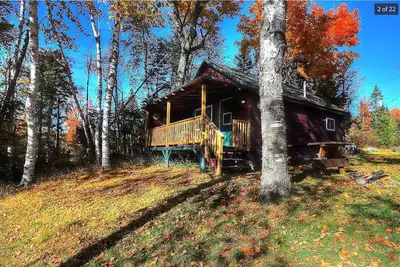 Image de Rangeley Lakefront Cabin. Close to Town. Boat Dock on Property.