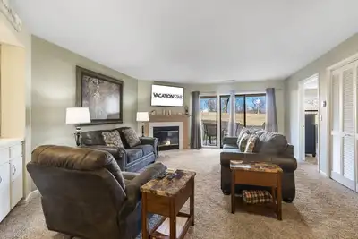 Image de Walk-In Golf View Condo, Steps from Lake Taneycomo, Indoor & Outdoor Pools, Ticket Discounts