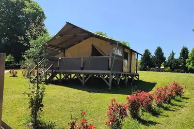 Image de Bungalow Toilé Bali - 2 chambres - 32m² (sans sanitaires) 5 personnes