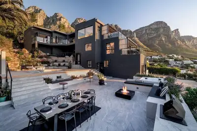 Image de Camps Bay Villa | Ocean Views | Pool, Jacuzzi, Gym