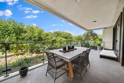Image de Impeccably Chic 3-Bed Apartment Just Outside Cbd