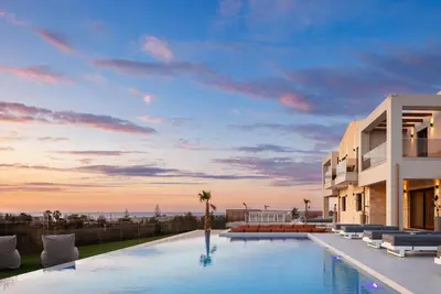 Image de Short Walk to the Beach, 2 Pools for Groups & Families