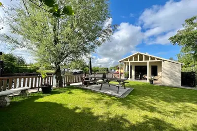 Image de New - Private Cabin - on a lake near Amsterdam