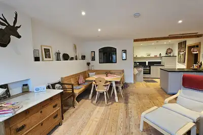 Image de Wohlfühl-oase: Ferienwohnung Bergzeit im Fuchsbau in Urspring-steingaden, Ländli