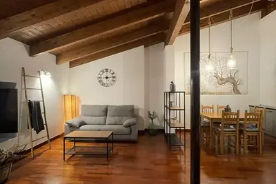 Image de Penthouse confortable au centre de Jaca avec deux chambres et kitchenette équipée