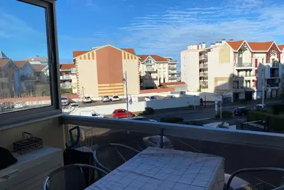Image de Appartement dans une résidence avec piscine à Arcachon