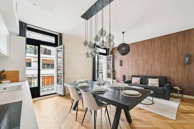Image de 293 Suite Arc de Triomphe - Superbe Appartement