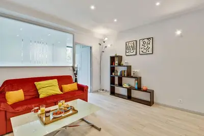 Image de 233 Suite Home Paris Concept