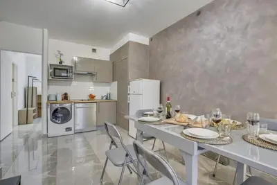 Image de 241 Suite Leon - Superbe Appartement à Paris