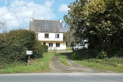 Logement indépendant pour 4 à 6 personnes à l'étage d'une maison StBrieuc
