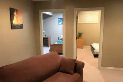 Image de Welcoming Walkout Basement 2-bedroom Suite