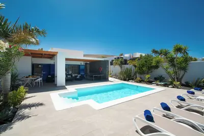 Image de Villa Botanica - Spacious, Heated Pool and Bbq, Garden and Mountain Views