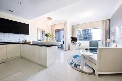 Image de 1-minute walk - Dubai Mall, 2 Bedroom Lux Apartment in an Elite Building