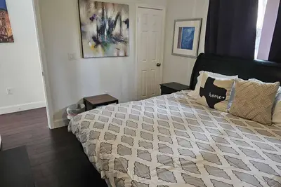 Image de Lux Retreat 3br Home-Sleeps 10