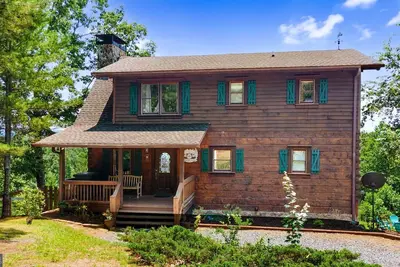 Image de What???  Incredible long range Mountains and Lake views with access!