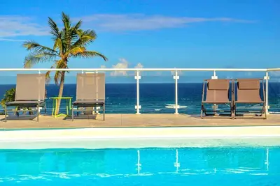 Image de V3. Vue féerique sur les hauteurs d’oyster pond