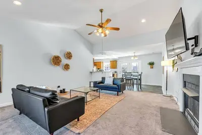 Image de Cozy 3 Bd, Garage, Patio, Fenced Yard, Self Chek-N