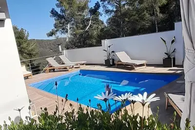 Image de Villa Reina Avril, Mucho Estilo y Tranquilidad a 10 Minutos de Sitges