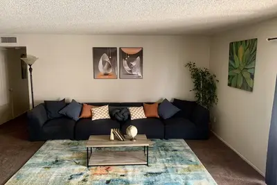 Image de Cozy family home w/Pool in Glendale! ! ! !