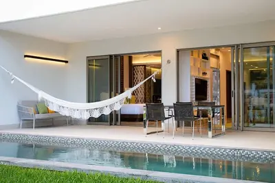 Image de ✩Luxury 2br Swim-Up Suite✩Expansive-1834ft²✩Private Terrace✩