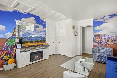 Image de Downtown Berry Bungalows - 2 Single Family Homes w/Fenced Yards, Ac, W/D, Wi-Fi