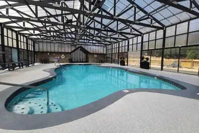 Image de Dollywood 1. 2 miles away! Indoor Pool in Gated Resort ► Easy Roads ► Dogs Ok