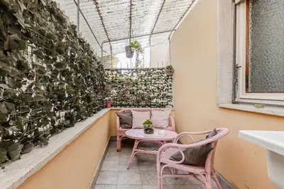 Image de Spacious apartment of about 100 sqm located on the ground floor of a building with elevator, able to comfortably accommodate up to 4 people. The property, equipped with all the main amenities, is located in a strategic position, a few steps from the port