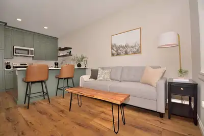 Image de Welcome to Our Lakefront Guest Suite on Lake Pend Oreille