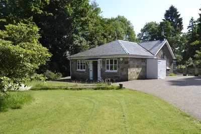 Image de Burnbeag Cottage at Auchendennan - sleeps 7 guests in 3 bedrooms
