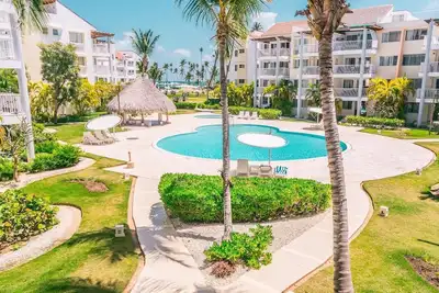 Image de Cozy 2 Br apartment in beachfront Playa Turquesa Ocean Club, Ac, highspeed Wi-Fi