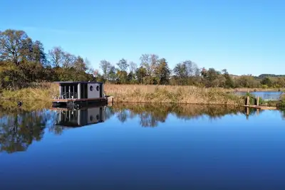 Image de Bateau 'Hausboot Eisvogel' avec vue sur le lac, Wlan et climatisation