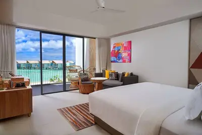 Image de Overwater Studio with Balcony & Rock-Inspired Style