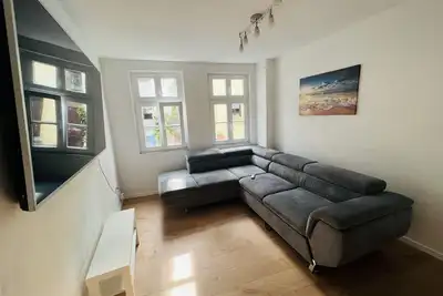 Image de House l 10 Beds l 5 Bedrooms l 2 Bathrooms l Wi-fi