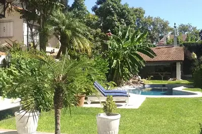 Image de Beautiful house in Olivos near the River Plate with pool