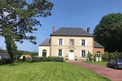 Image de Beau Presbytère confortable et lumineux au calme avec jardin