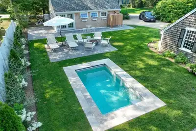 Image de Swing Set, Plunge pool, and large yard await!