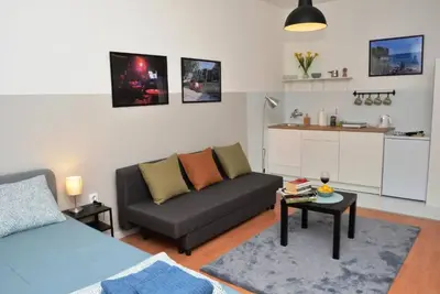 Image de Tike, Tak - Central Studio