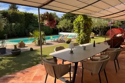 Image de Villa piscine chauffée proche du village à pieds