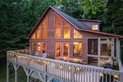 Image de Spruce Patch - Mountain Cabin with Stunning Views and a Hot Tub!