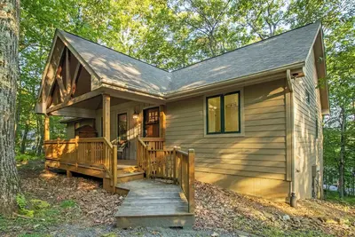 Image de Discounts Avail! Theater Room, Fooseball, Firepit, Mountains!