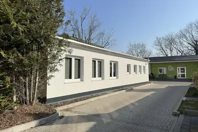 Image de Renovierte & Voll Möblierte Wohnung für 7 Personen